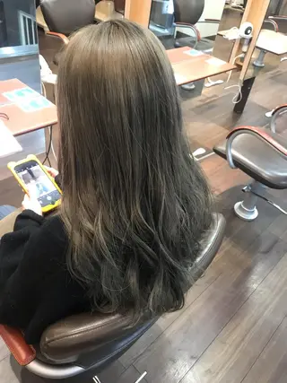 セミロング カラー 西川 佑樹のヘアスタイル