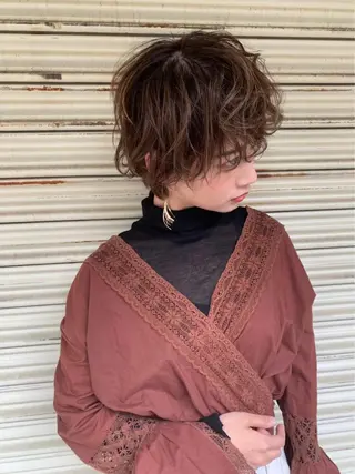 ショート カラー マルヤマ リナの眉毛・アイブロウイメージ
