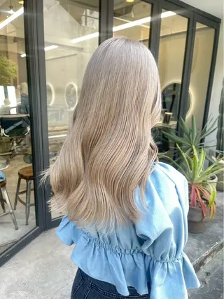 ミディアム A M Iのヘアスタイル