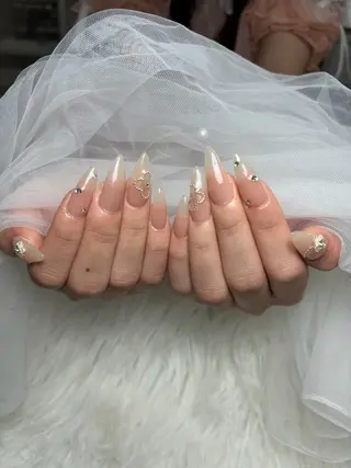 ネイル Cloudy Chan Nailのネイルデザイン