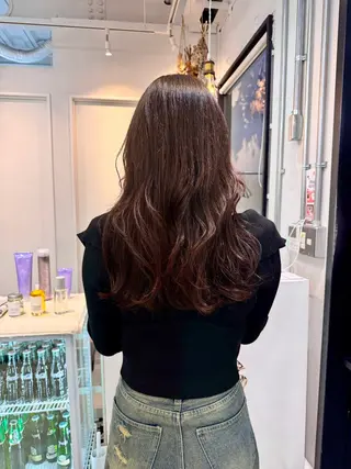 ロング カラー 松坂 真衣のヘアスタイル
