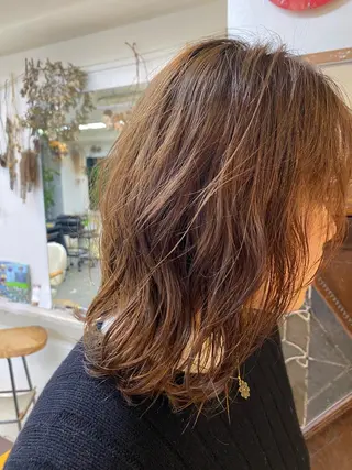 ミディアム パーマ Moca 〰️のヘアスタイル