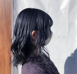 ミディアム カラー lore umeのヘアスタイル