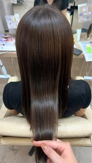ロング カラー 山下 稚葉 艶髪/透明感カラーのヘアスタイル