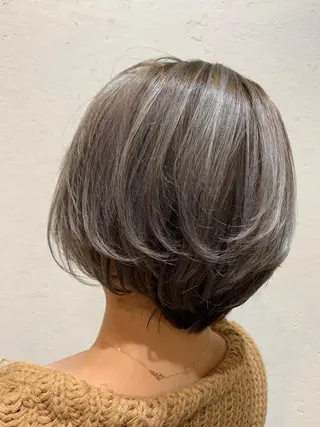 ショート カラー 天野 開のヘアスタイル