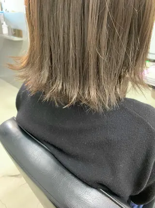 セミロング カラー 中村 靖彬のヘアスタイル
