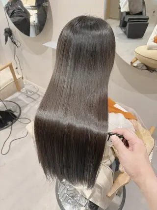 ロング 池田 愛菜のヘアスタイル