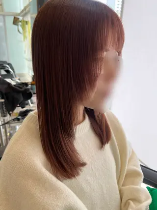 ミディアム カットモデル 花穂のヘアスタイル