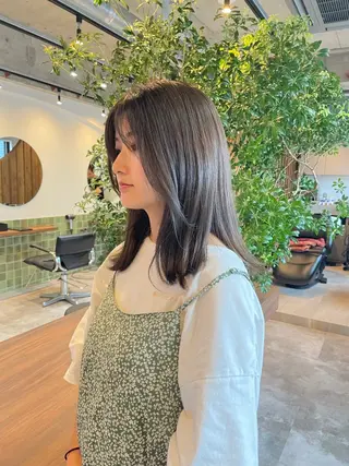 ミディアム カラー 🫧 momokaのヘアスタイル