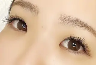 マツエク・マツパ GLANDOLL AOIのネイルデザイン