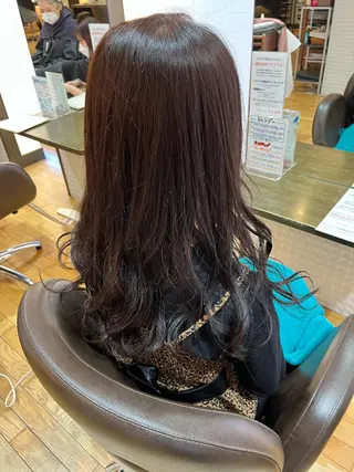 ロング カラー 齊藤 衣梨佳のヘアスタイル