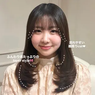 ミディアム 艶髪/レイヤー 【ORO】🎀シュリのヘアスタイル