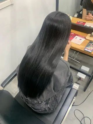 ロング 抜け感ダブルカラー miyukiのヘアスタイル