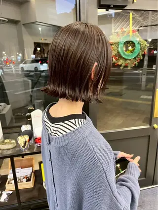 ミディアム カラー 森 彩夏のヘアスタイル