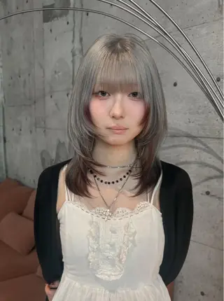 セミロング カラー 【sica】 チナのヘアスタイル