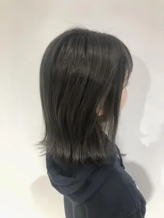 ミディアム 🍊新宿南口🍊 ERINAのヘアスタイル