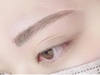アイブロウ eyelist MAAYAのマツエク・マツパデザイン