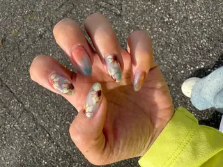 ネイル AZU nailのネイルデザイン