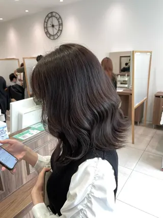 セミロング カラー ナカタケ ユウのヘアスタイル