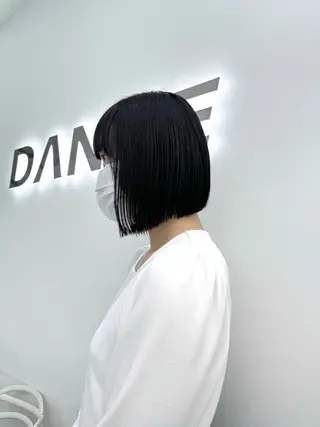 ショート カラー ヘアアレンジ 縮毛矯正🤍 ボブ/ HIKARIのヘアスタイル