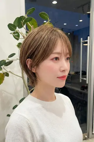 ショート tre.甲子園口店/ レイヤーカットのヘアスタイル