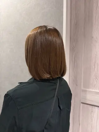 ミディアム Applause カリンのヘアスタイル
