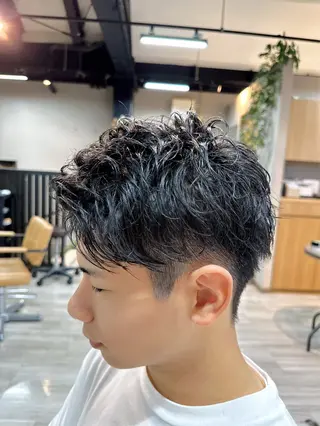 メンズ arika オケシ　リョウダイのヘアスタイル