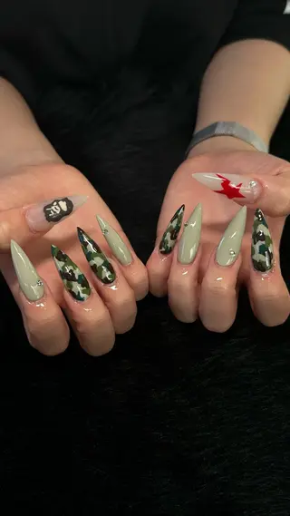ネイル Ru _Baddiesのネイルデザイン