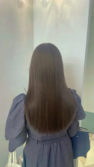 ロング カラー いさと🩵ᩚ 表参道美容室のヘアスタイル