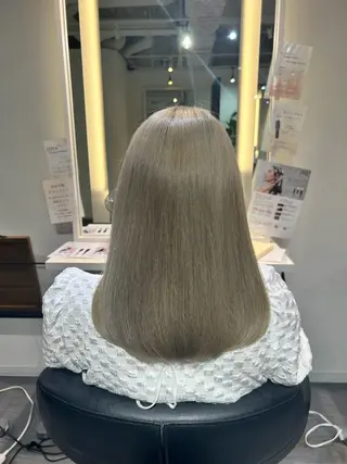 セミロング 西村 優那のヘアスタイル