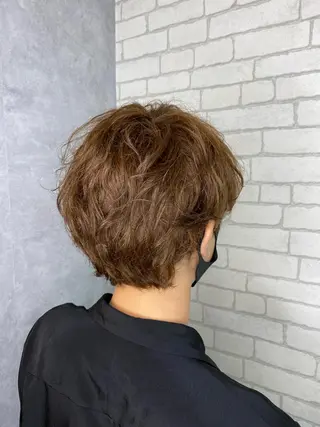 ショート カラー メンズ 伊藤 いほみの眉毛・アイブロウイメージ