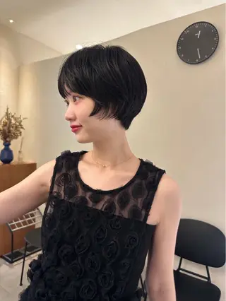 ショート manami / カットモデルのヘアスタイル