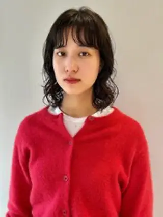 ミディアム パーマ パーマ🌀/縮毛🪡 透明感カラー🧊のヘアスタイル