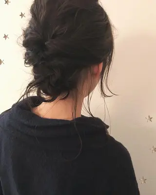 ミディアム ヘアアレンジ 市川 千夏のヘアスタイル