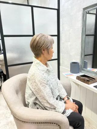 ショート カラー Sokai Naokoのヘアスタイル