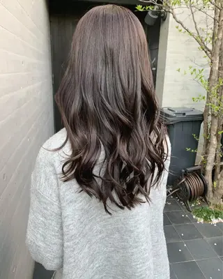 ロング レイヤーカット 赤み消し　店長/大和のヘアスタイル
