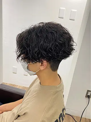 ショート パーマ メンズ 原田 涼矢のヘアスタイル
