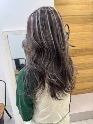 ロング 宍戸 秀斗のヘアスタイル