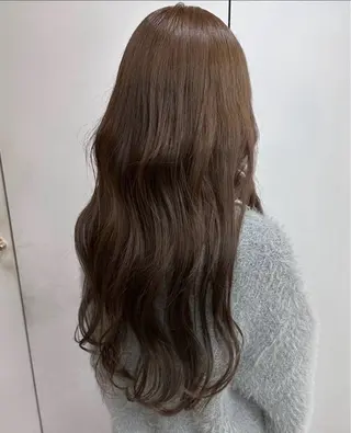 ロング カラー 須山 和香のヘアスタイル