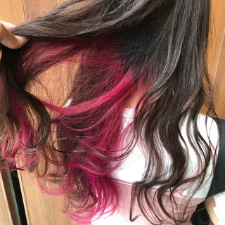 ロング 反橋 聖のヘアスタイル