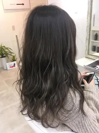 セミロング カラー 髪質改善 中川 翔のヘアスタイル
