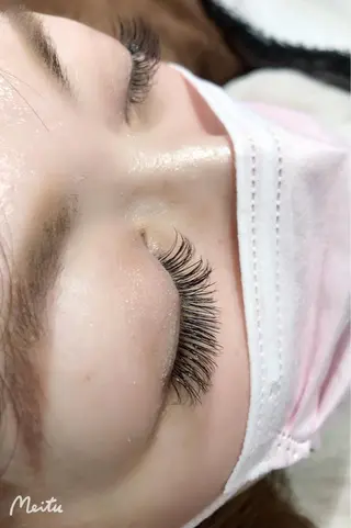 マツエク・マツパ リン リンのネイルデザイン