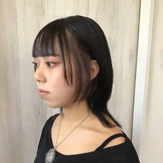 ミディアム 渕 七海のヘアスタイル