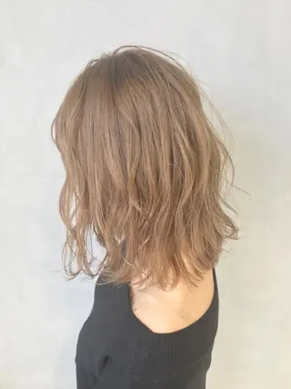 ミディアム カラー 岡邉 隆太のヘアスタイル