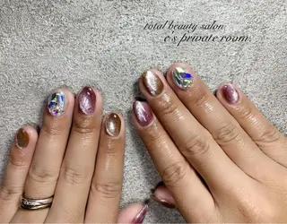 ネイル LAVISH 大和店 🤱子連れ大歓迎のネイルデザイン