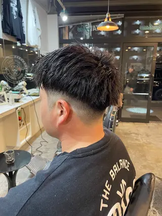 ショート パーマ メンズ 阿部 慈導のヘアスタイル