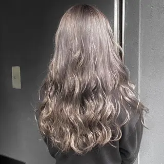 ロング マンツーマン女性 美容師 奏のヘアスタイル