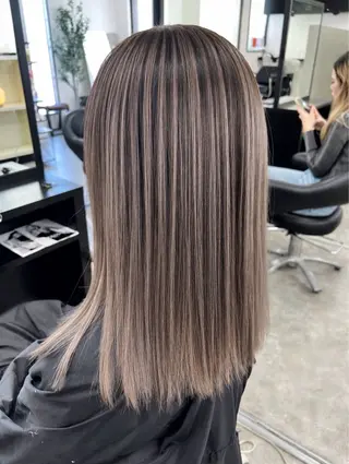 ロング カラー C'LD Hair トモヤのヘアスタイル