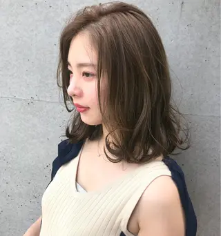 セミロング カラー ヘアアレンジ Satsuki ✂︎♡のヘアスタイル