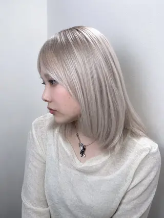 ロング カラー ヘアアレンジ 艶カラー/ハイトーン /レイヤーカットのヘアスタイル